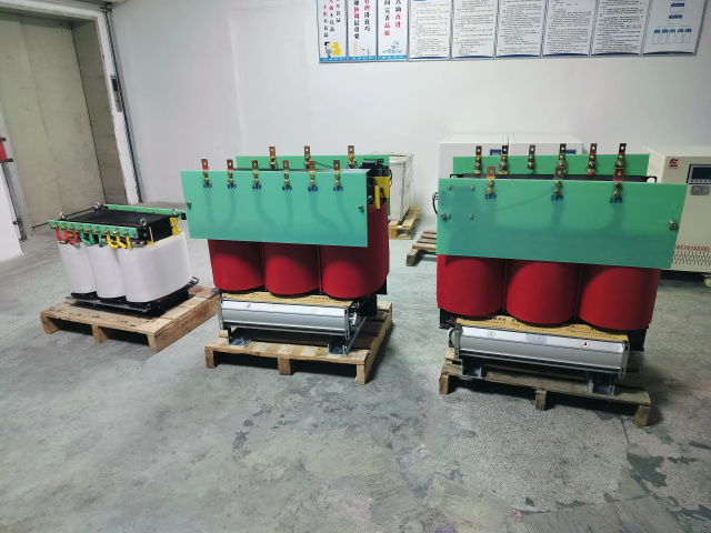 鹰潭KS11-1000KVA矿用变压器